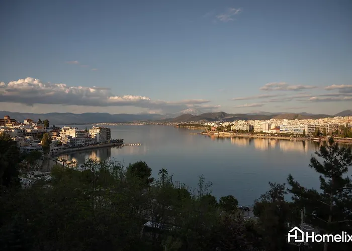 30m² Cosy With Panoramic Sea View Apartment Chalkida